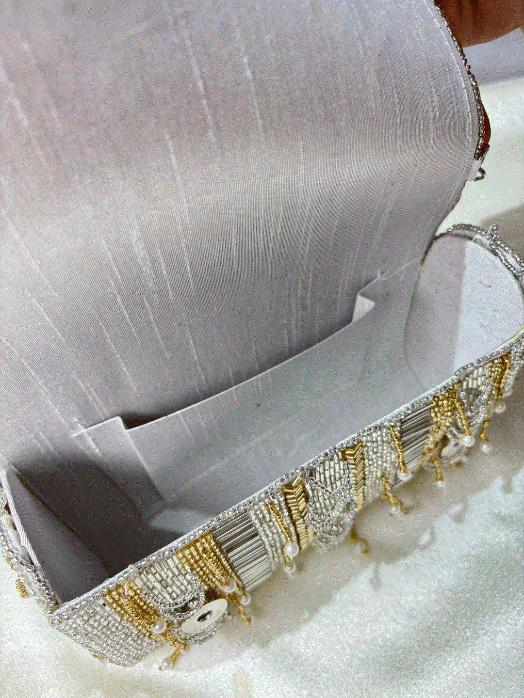 IDALIA nalki silver gold mix flap