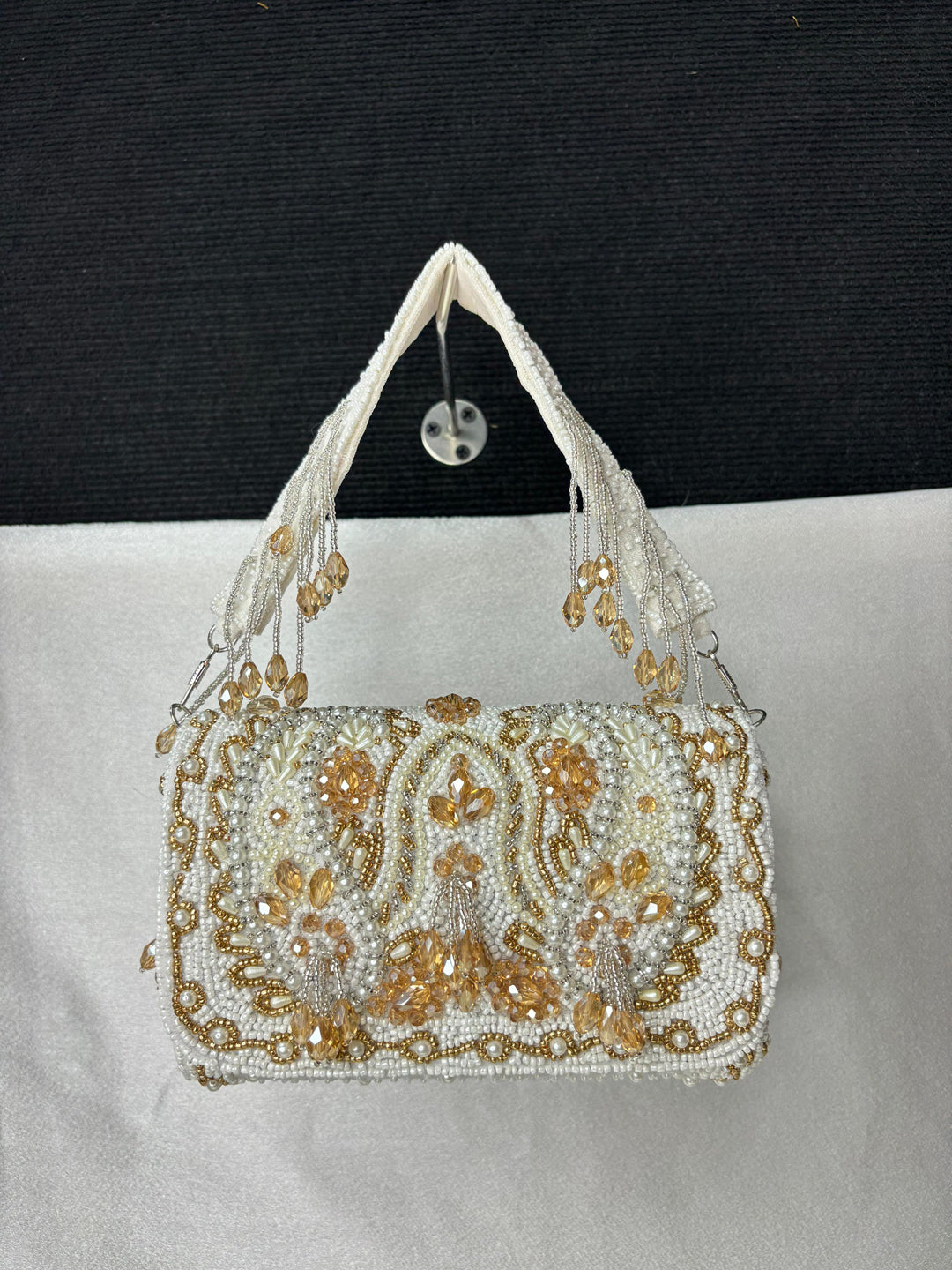 KIMRA CELEBRITY EDITION KERI BEAD FLAP BLACK