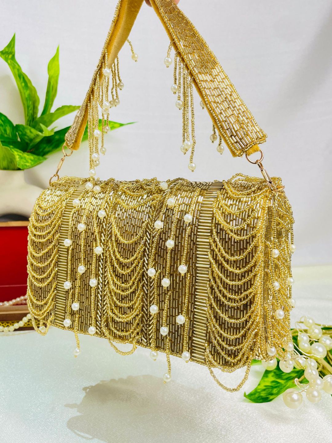 IDALIA nalki gold flap