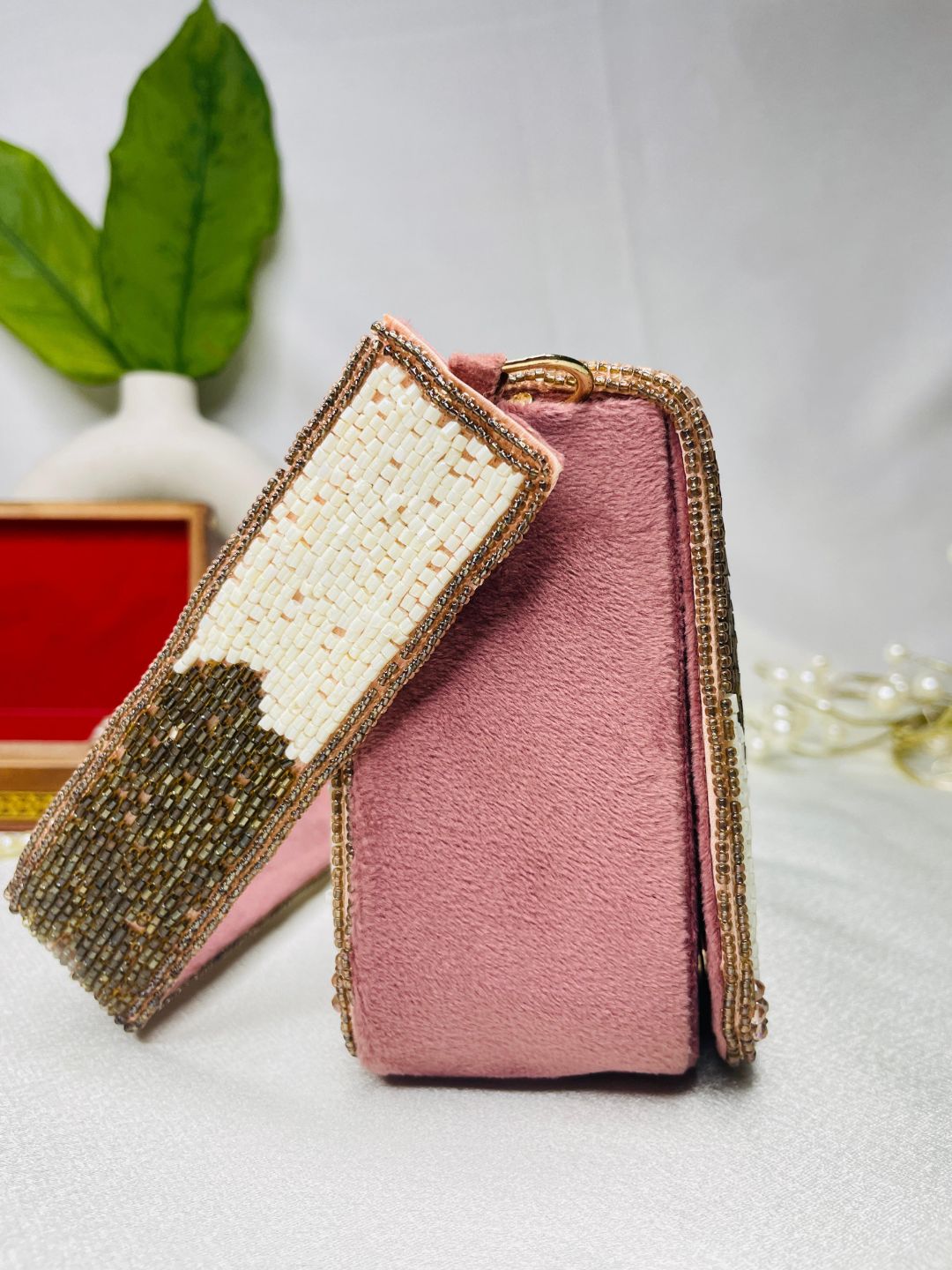 PAKIZA FLOWER THREE FOLD EMBROIDERD SUEDE