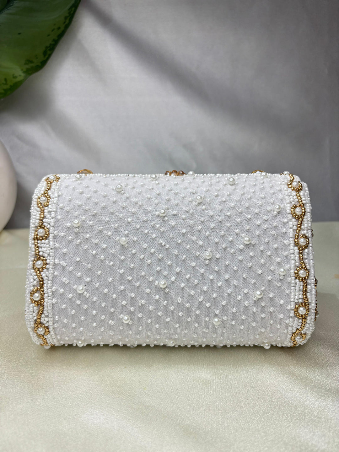 KIMRA CELEBRITY EDITION KERI BEAD FLAP BLACK