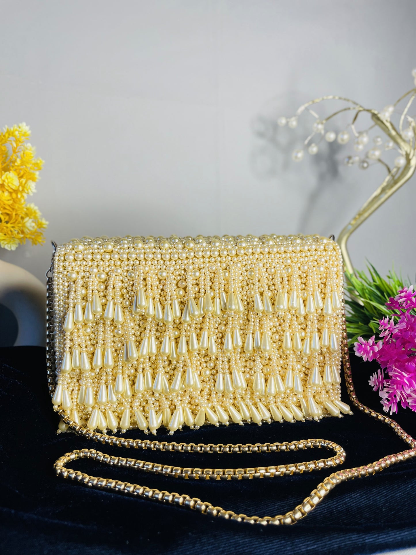 Pearl flap party clutch