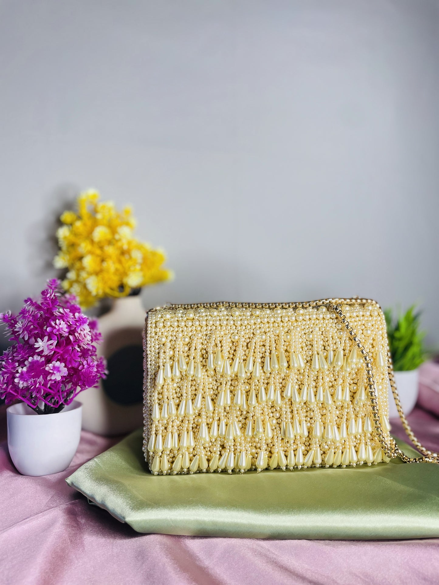 Pearl flap party clutch