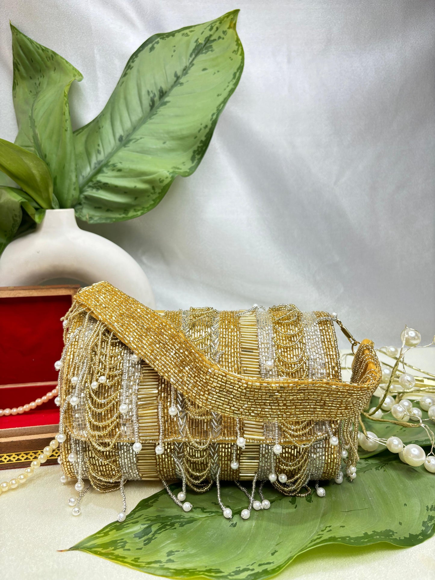 IDALIA nalki gold silver mix flap