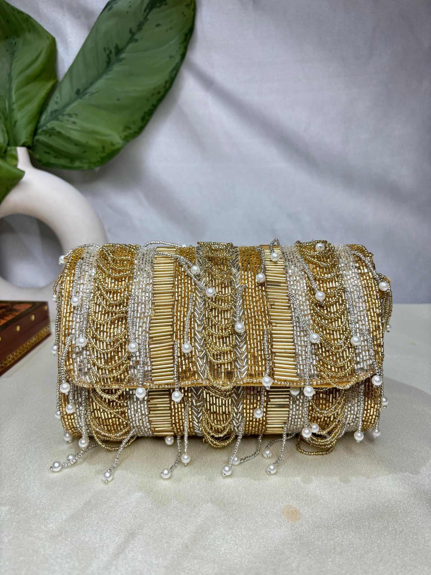IDALIA nalki gold silver mix flap