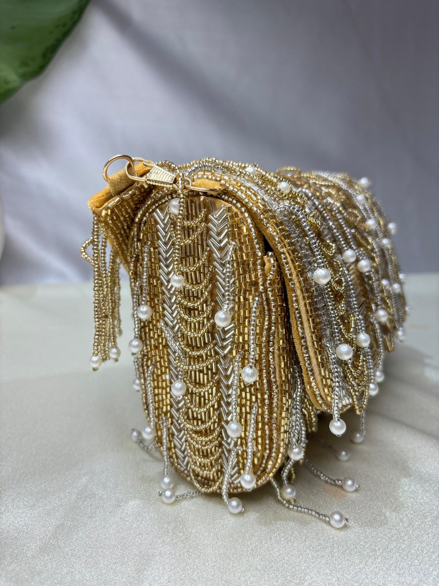 IDALIA nalki gold silver mix flap