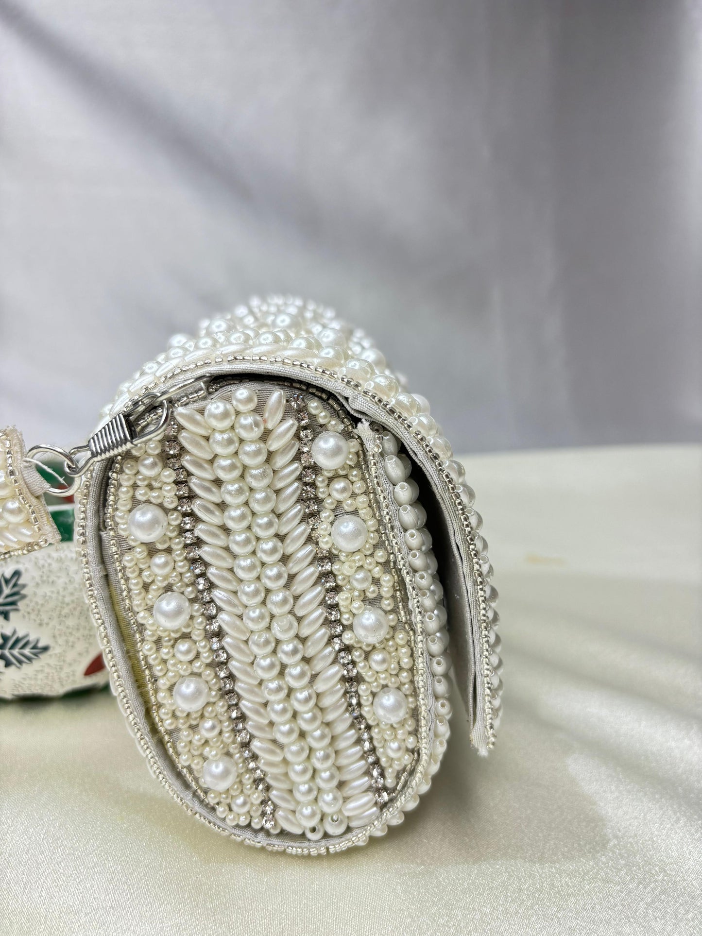 EHANA CELEBRITY EDITION PEARL WHITE
