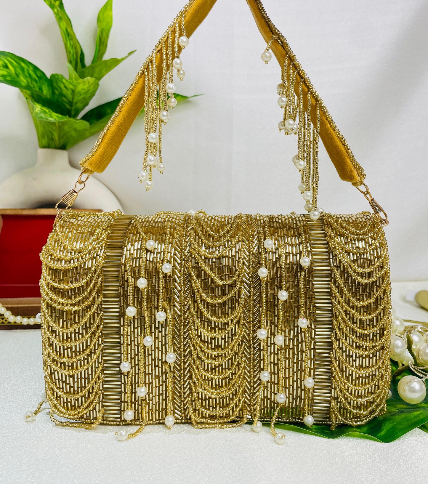 IDALIA nalki gold flap
