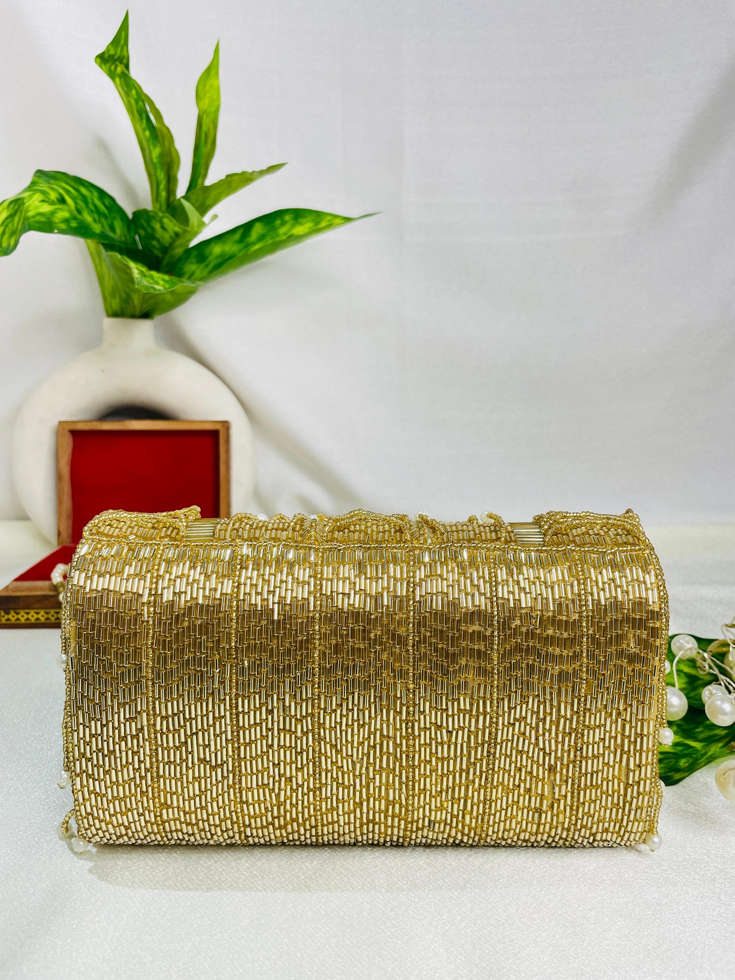 IDALIA nalki gold flap