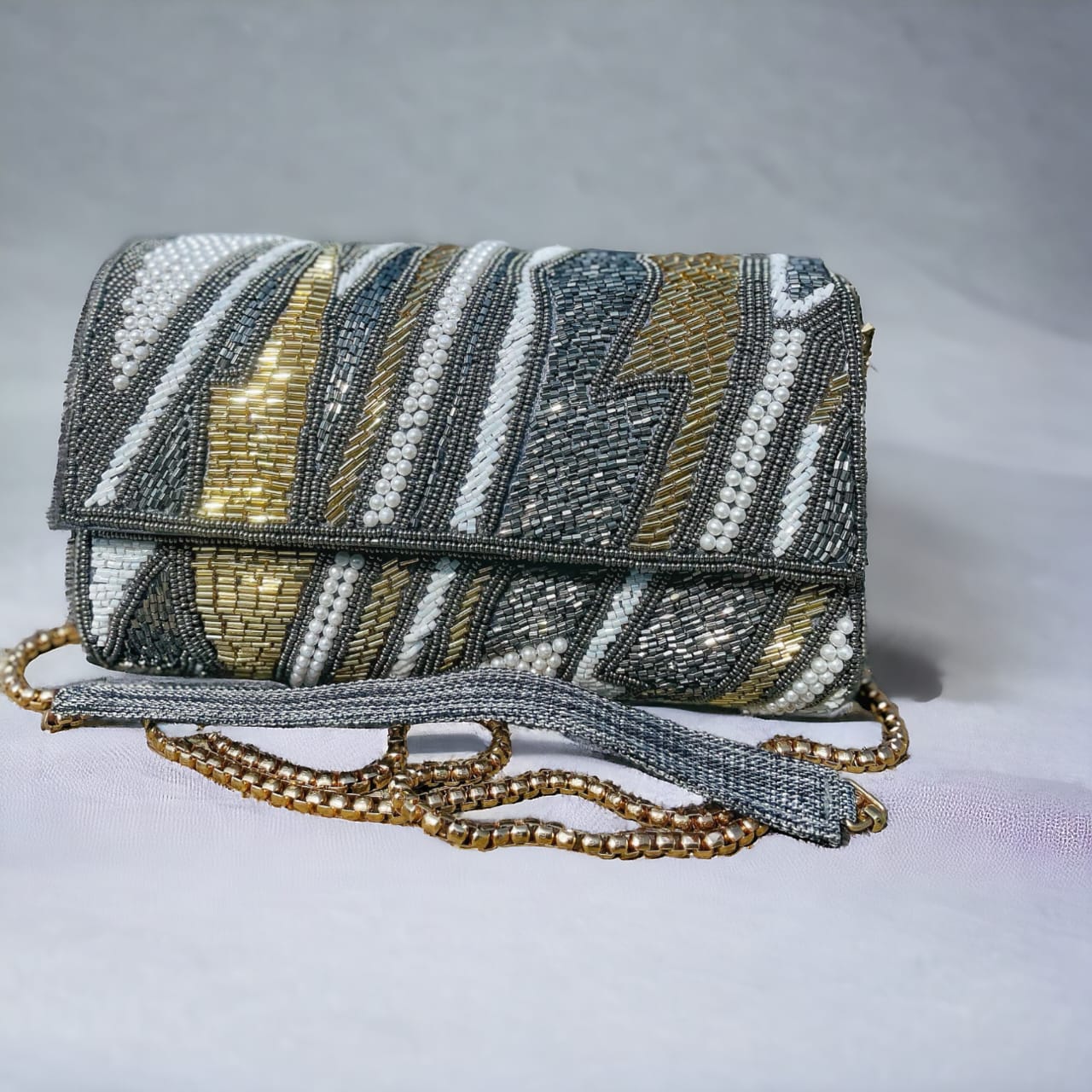 ZIANA CUTDANA PINK flap clutch