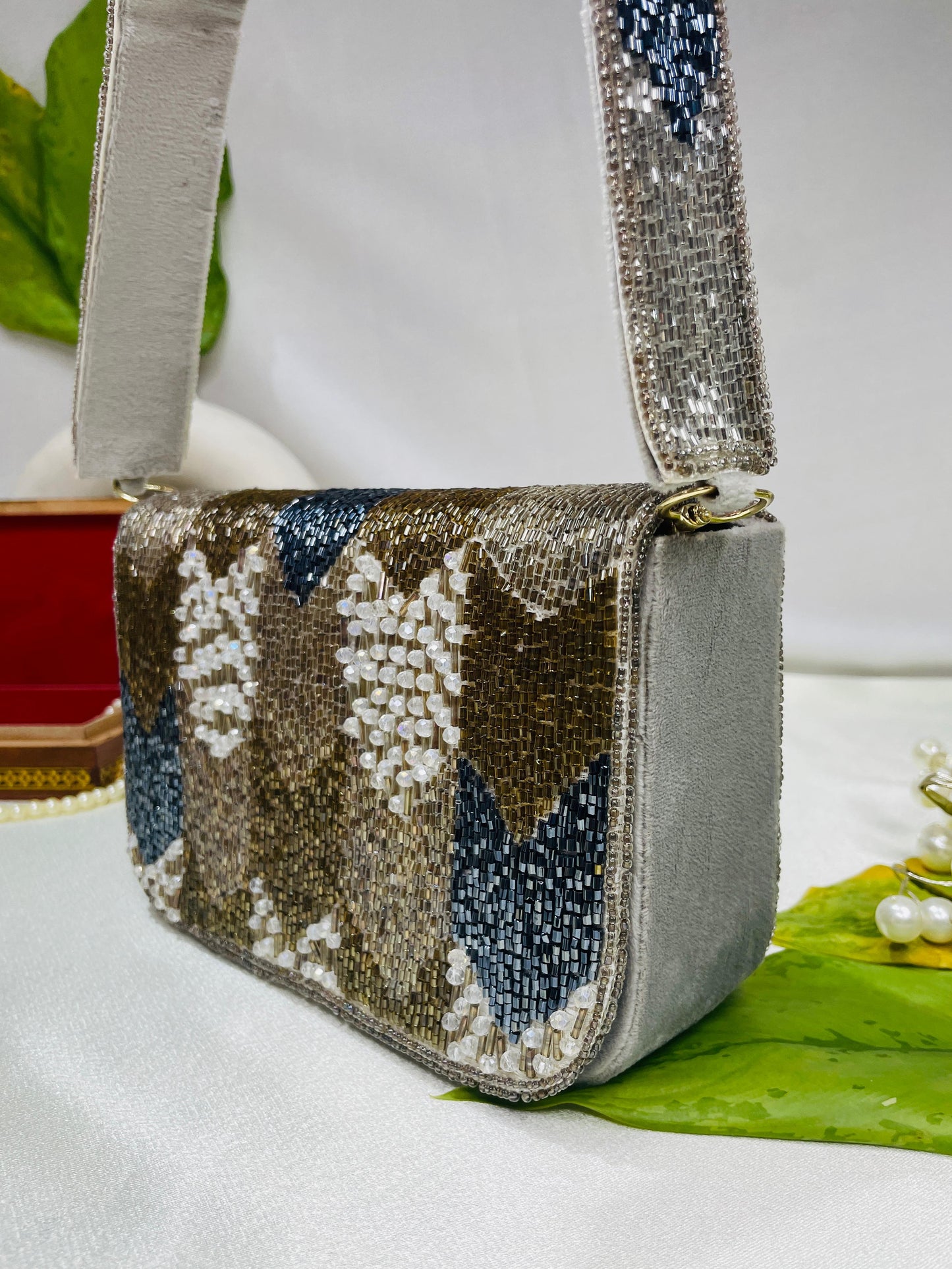 PAKIZA FLOWER THREE FOLD EMBROIDERD SUEDE