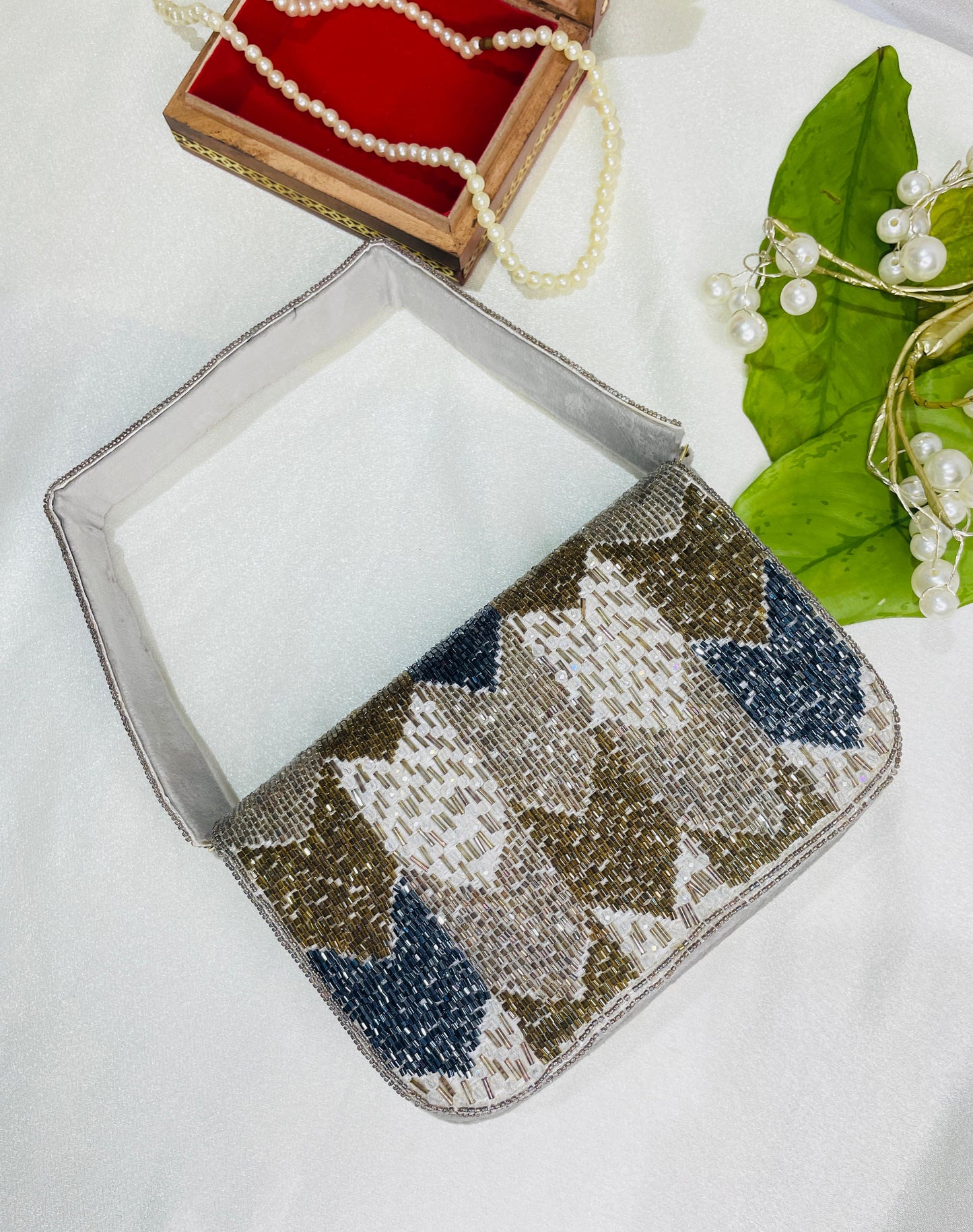 PAKIZA FLOWER THREE FOLD EMBROIDERD SUEDE