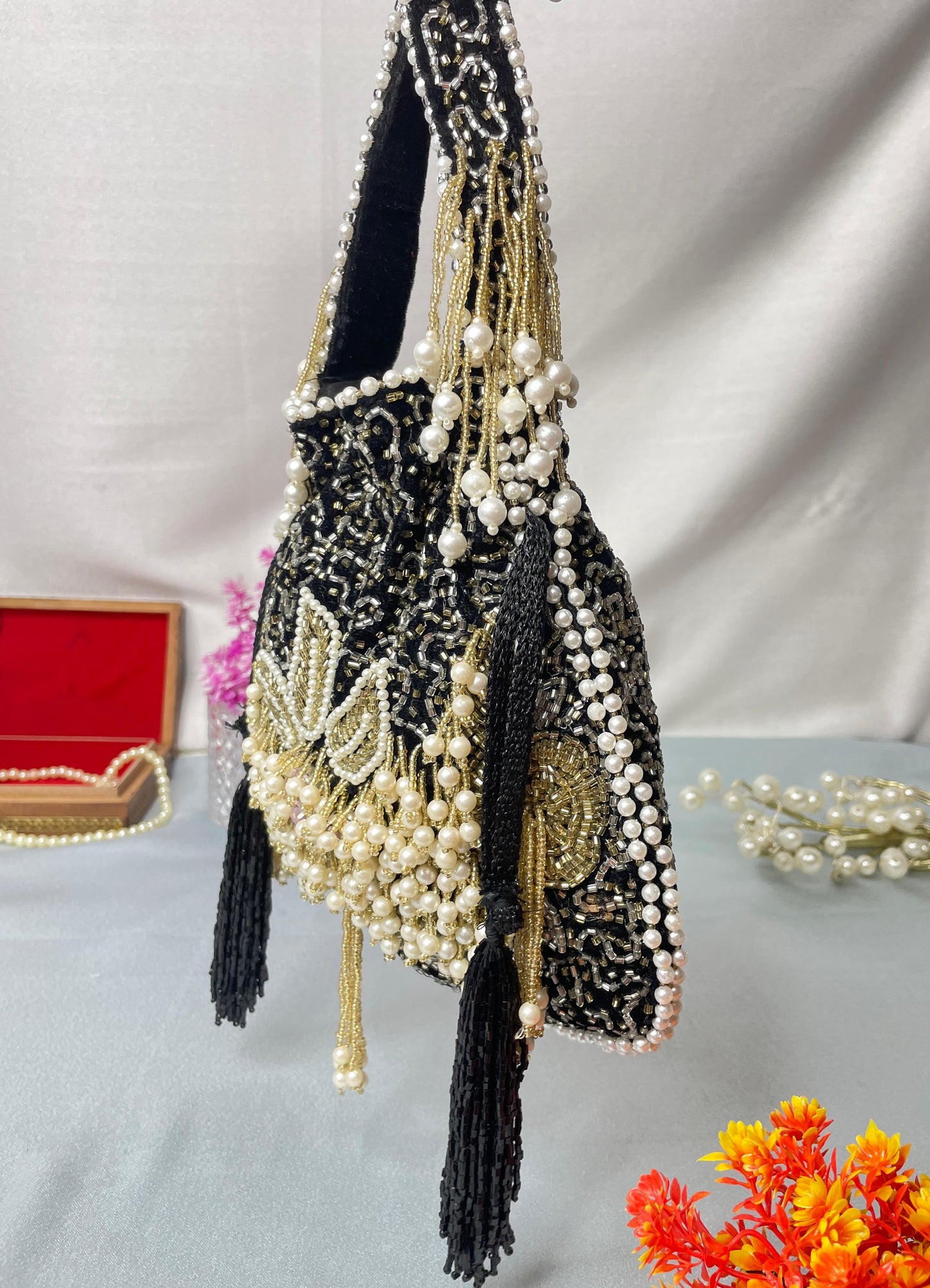 Amelia 3d handwork potli BEG