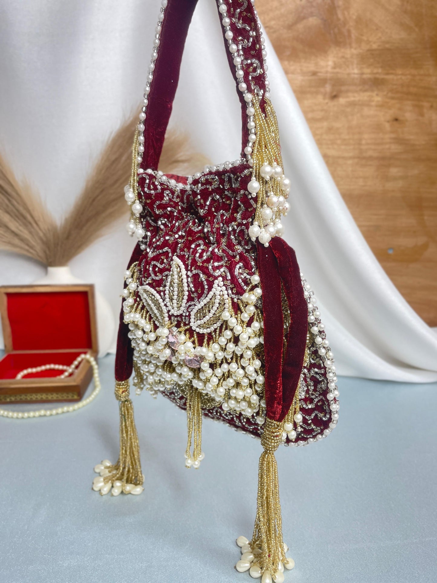 Amelia 3d handwork potli BEG