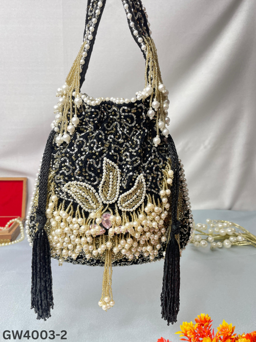 Amelia 3d handwork potli BEG