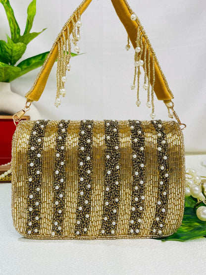 ORUNG CELEBRITY EDITION FLOER NALKI THREE FOLD GOLDEN