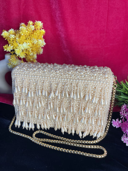 Pearl  flap party clutch