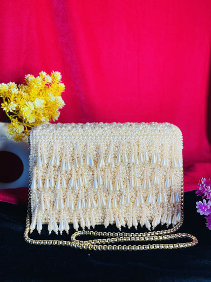 Pearl  flap party clutch