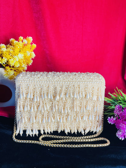 Pearl  flap party clutch
