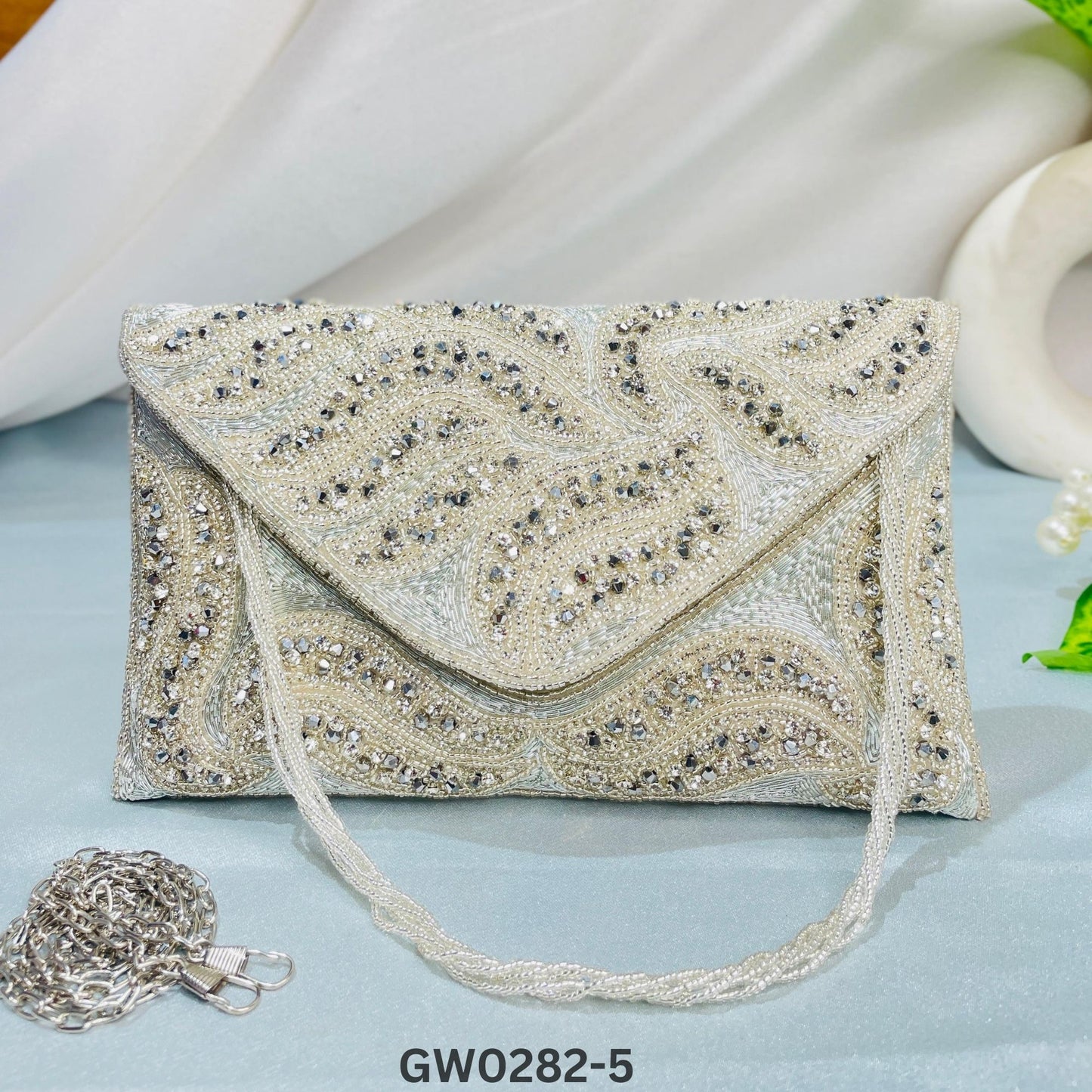 Nalki Work Multicolor Clutch – Dazle