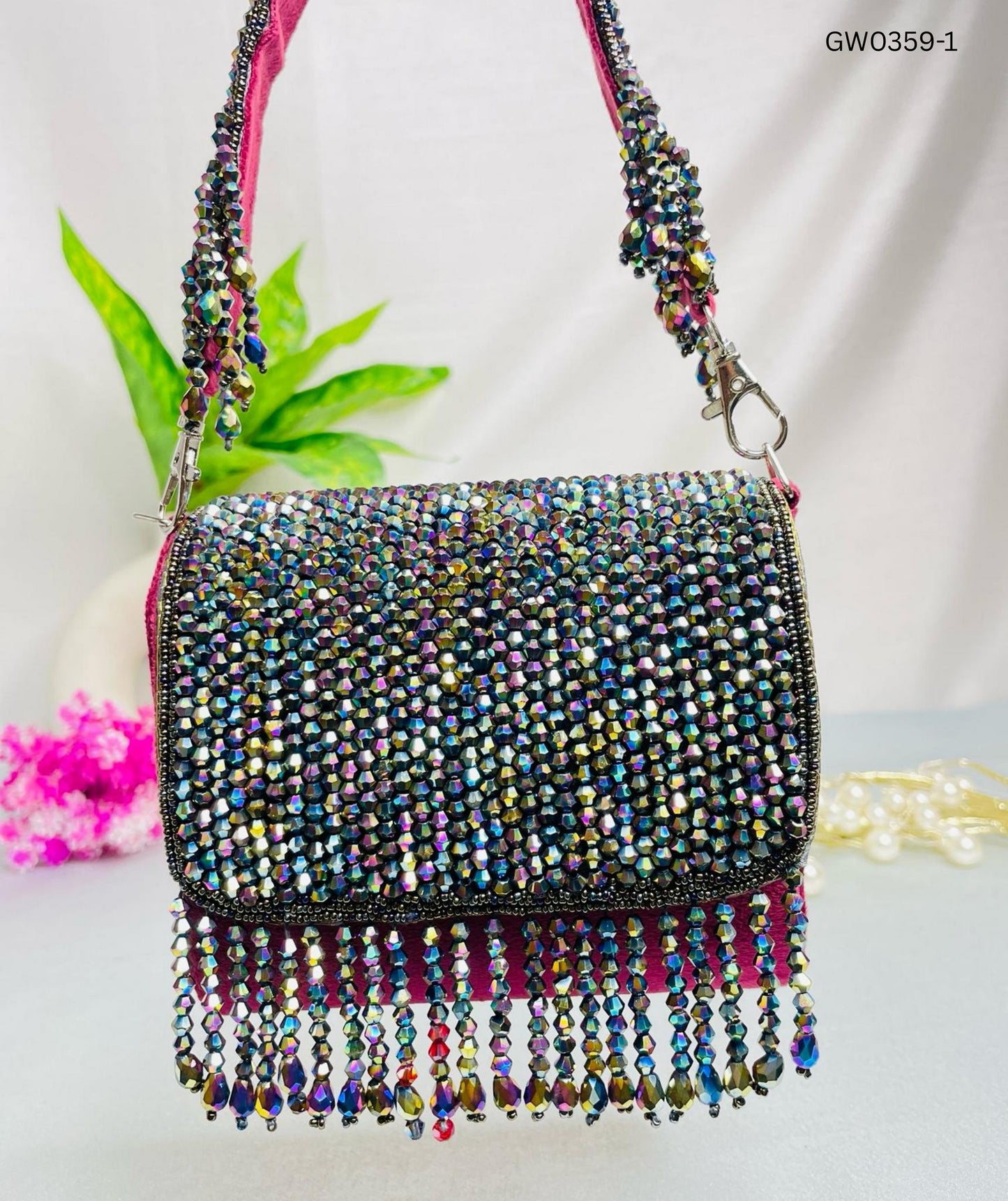 Crystal Bead Clutch – Trendy Crafts