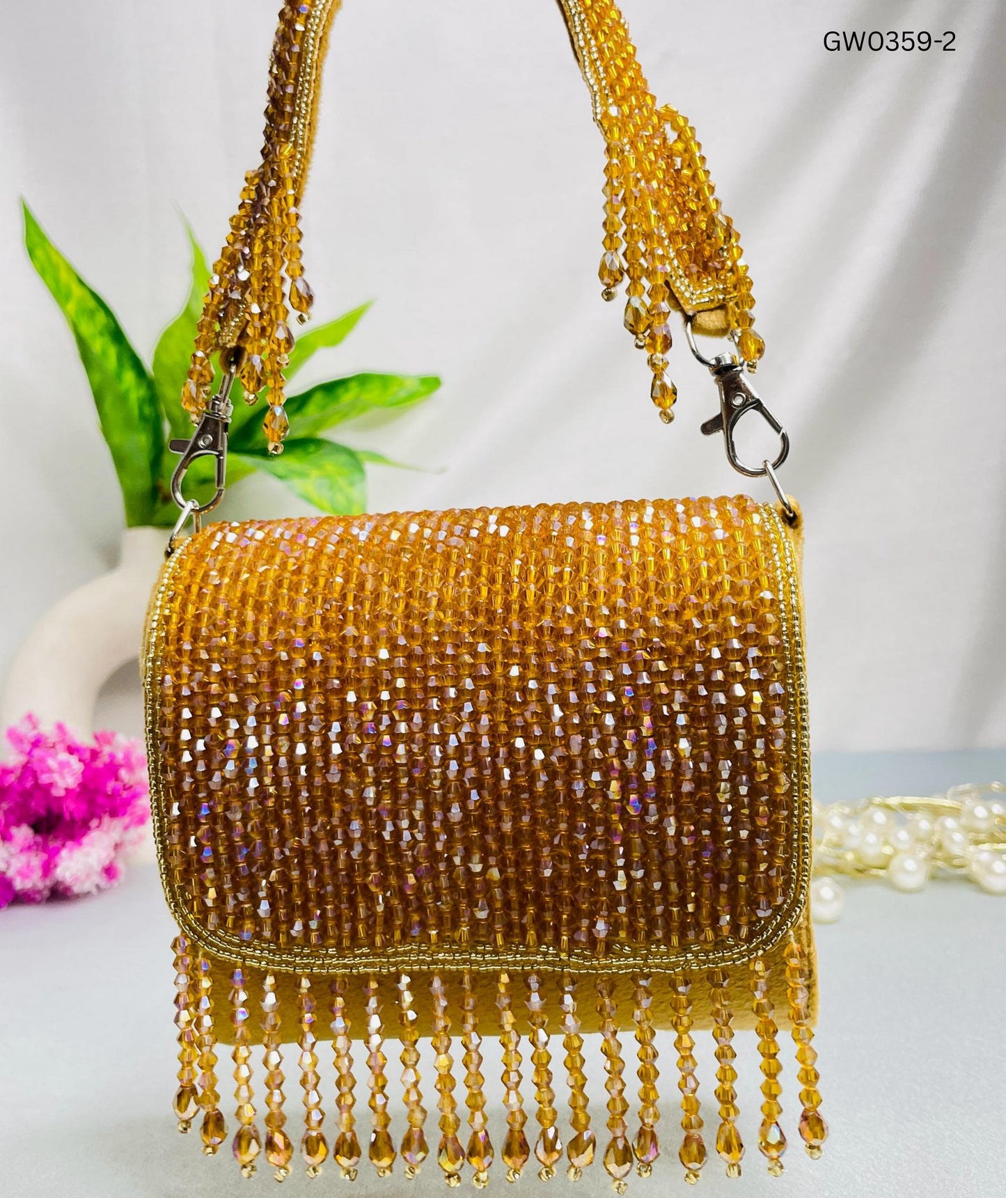 Crystal Bead Clutch – Trendy Crafts