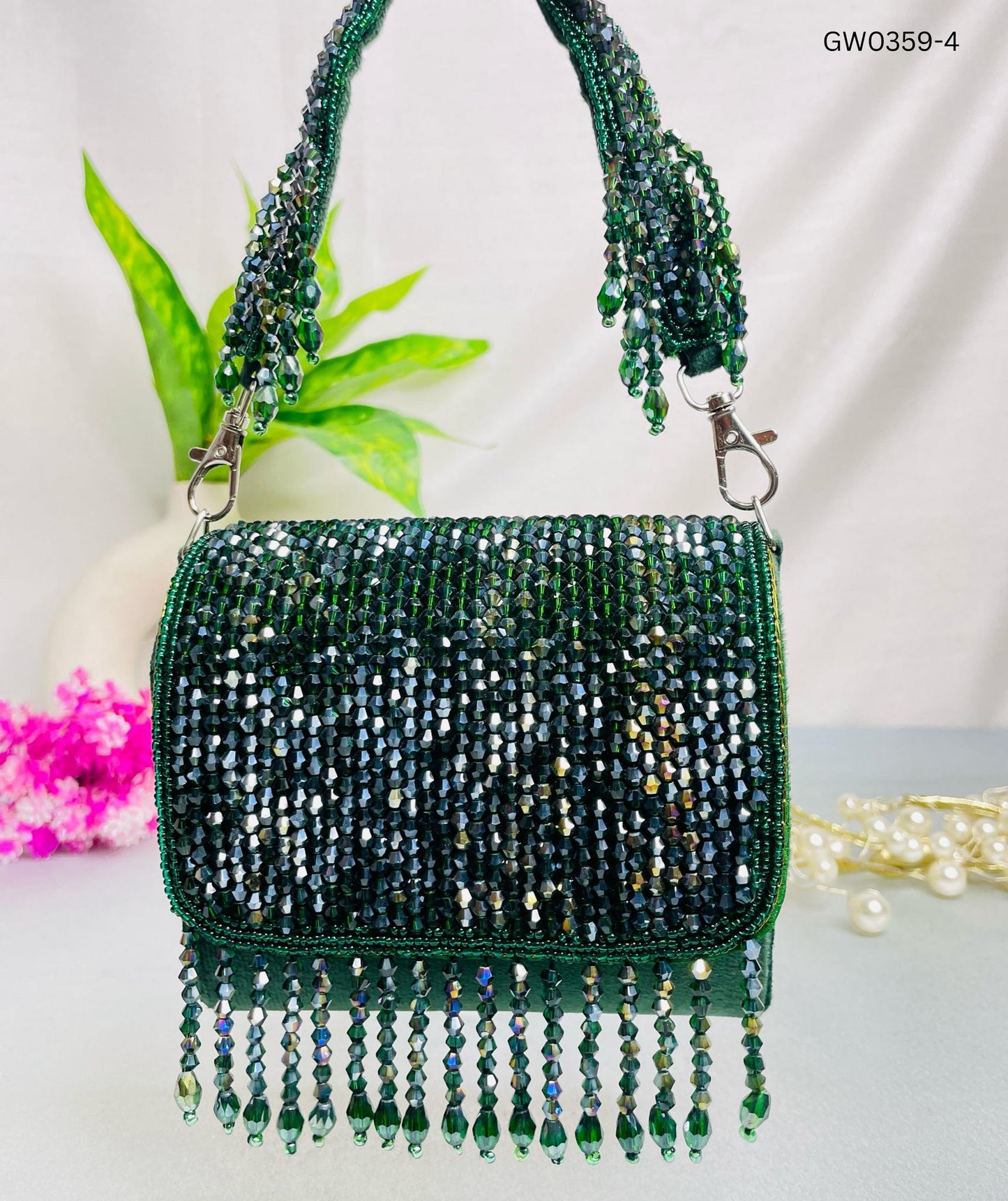 Crystal Bead Clutch – Trendy Crafts