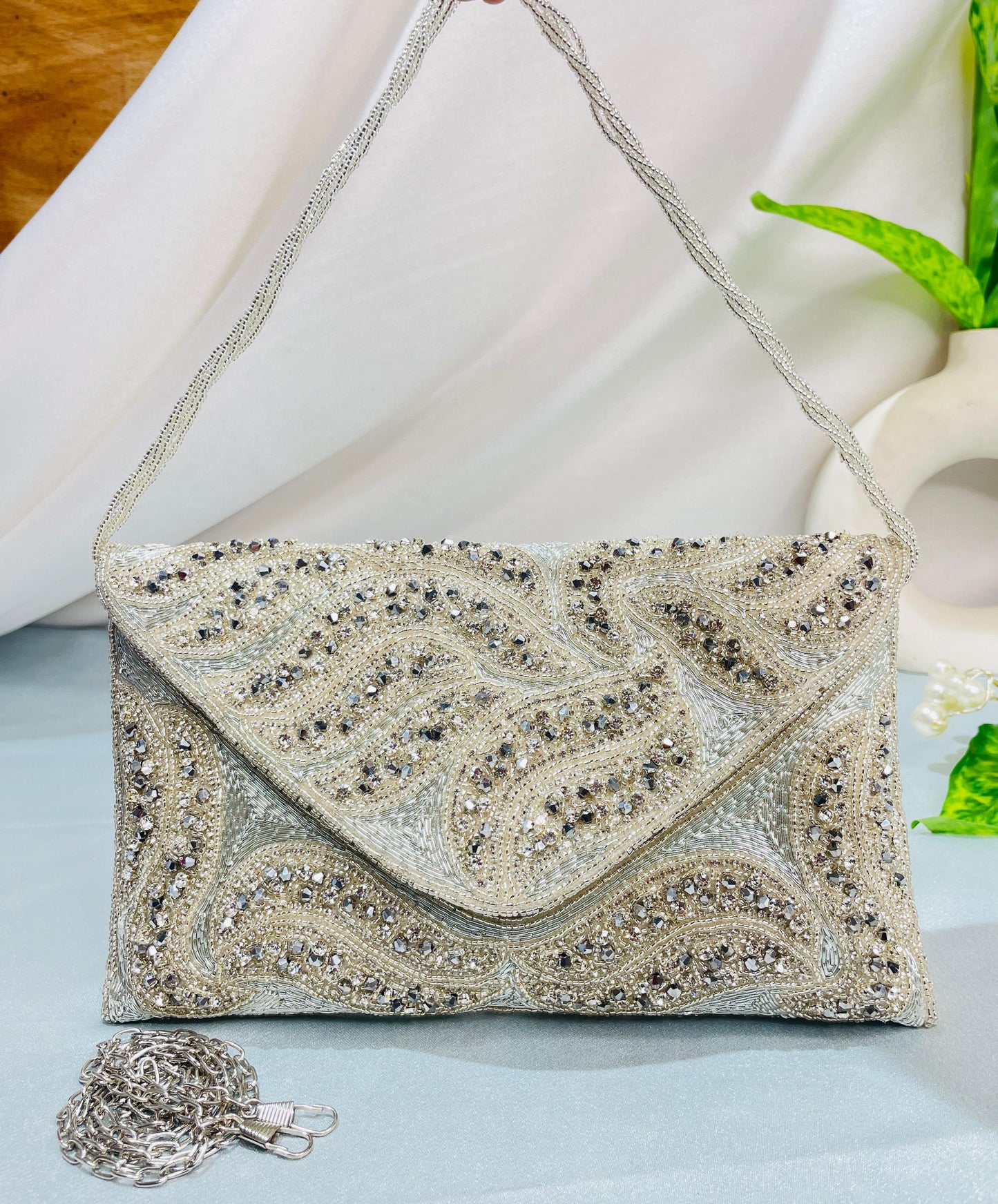 Nalki Work Multicolor Clutch – Dazle