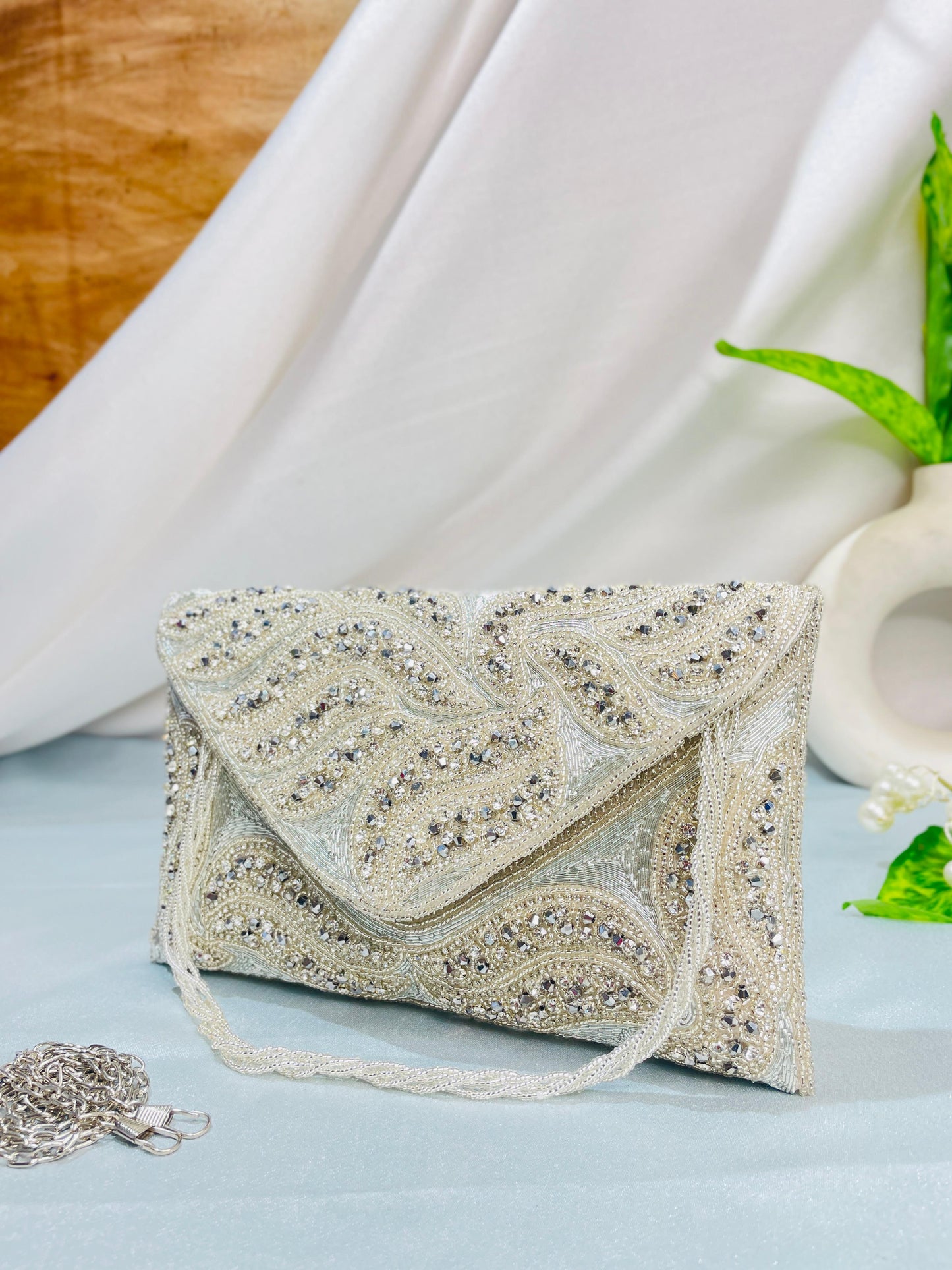 Nalki Work Multicolor Clutch – Dazle