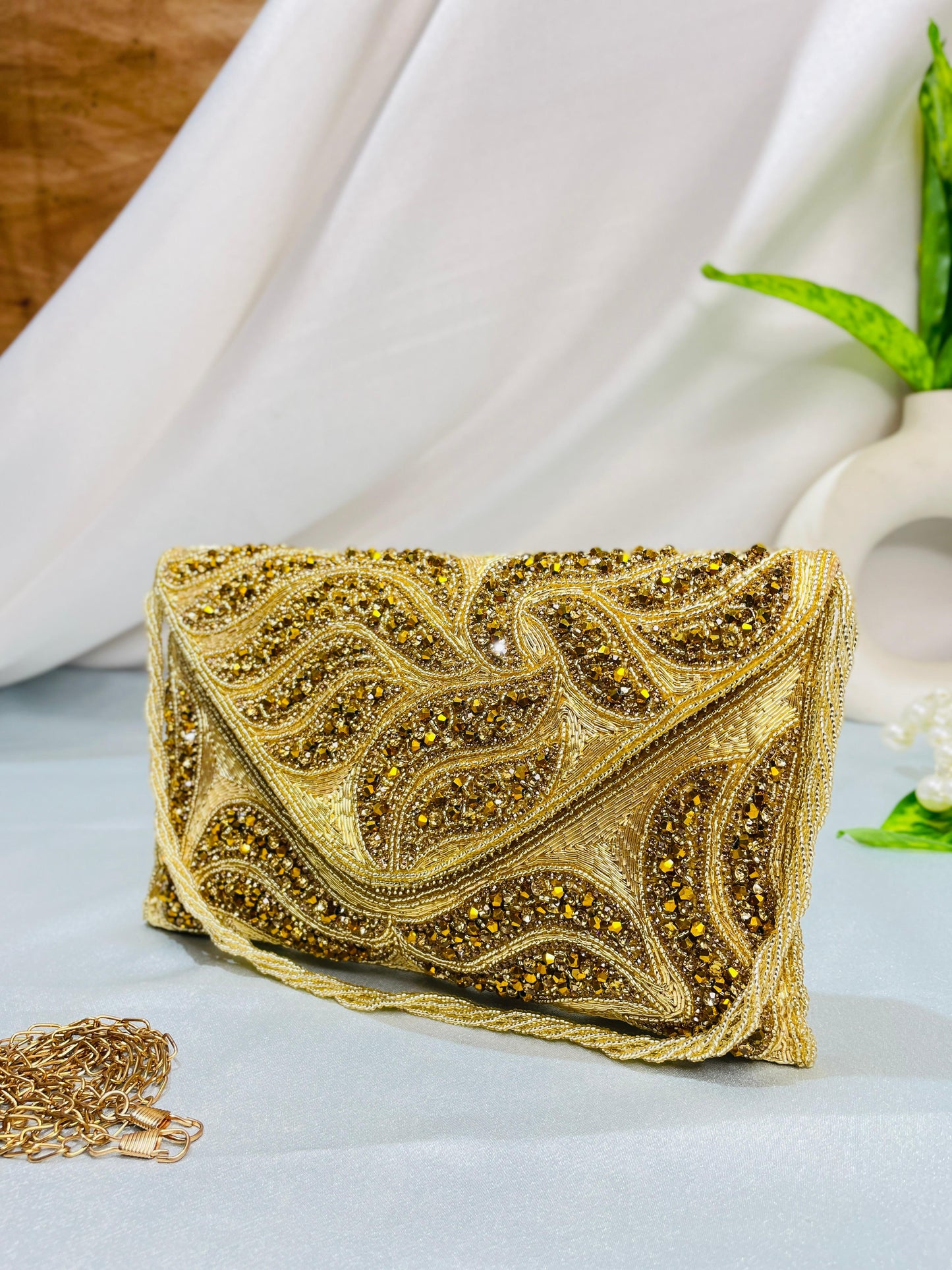 Nalki Work Multicolor Clutch – Dazle