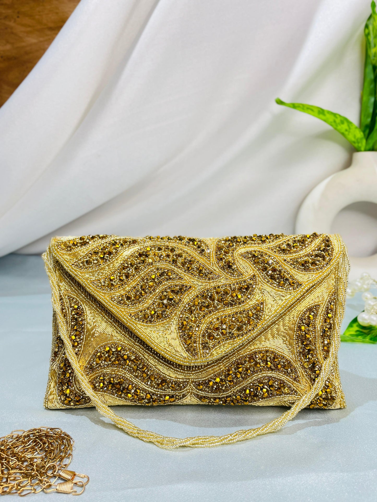 Nalki Work Multicolor Clutch – Dazle