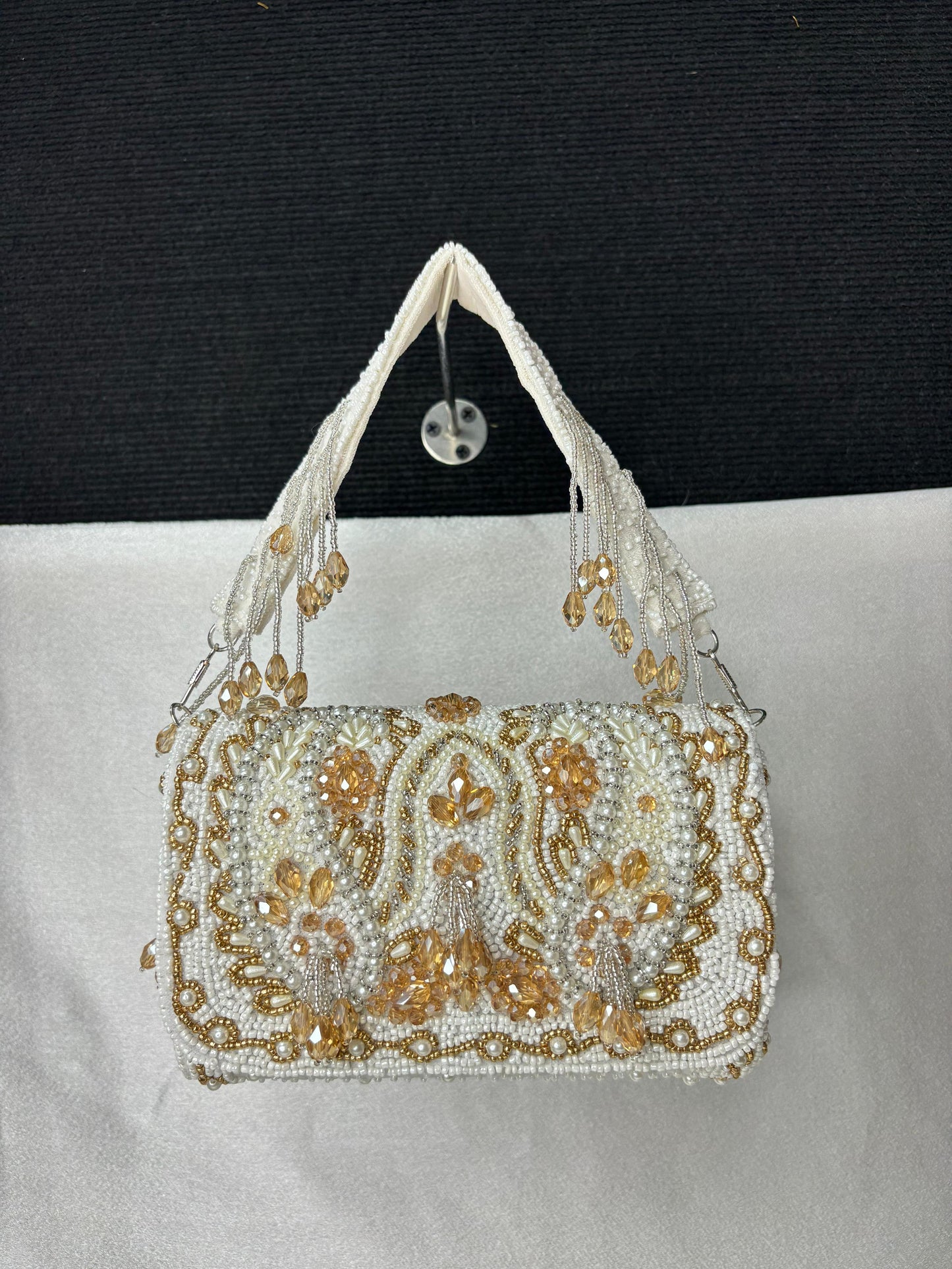 KIMRA CELEBRITY EDITION KERI BEAD FLAP BLACK