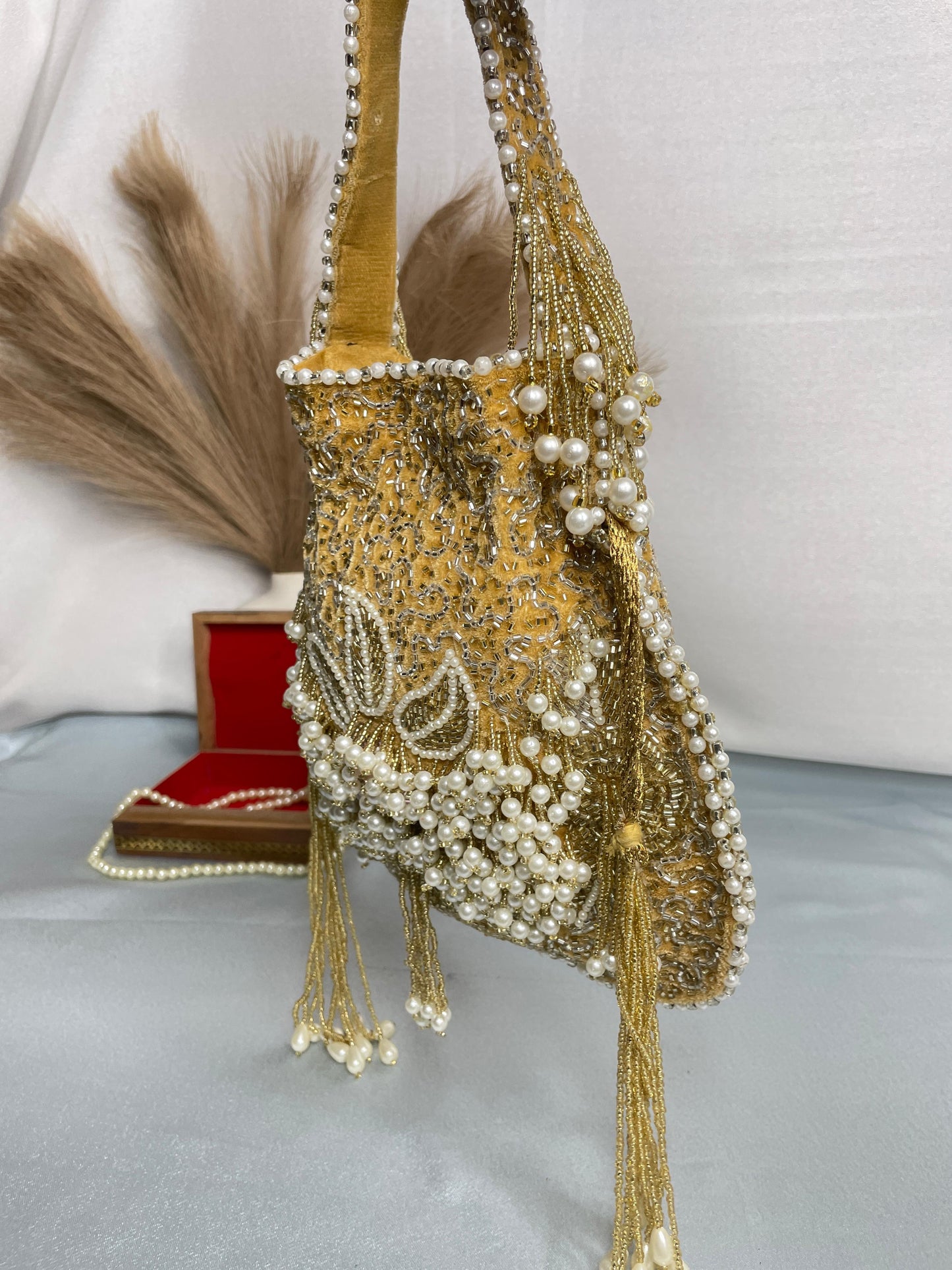 Amelia 3d handwork potli BEG