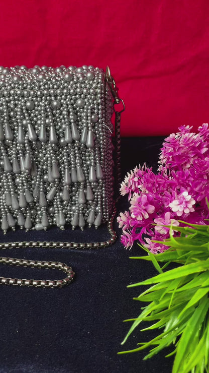 Pearl  flap party clutch