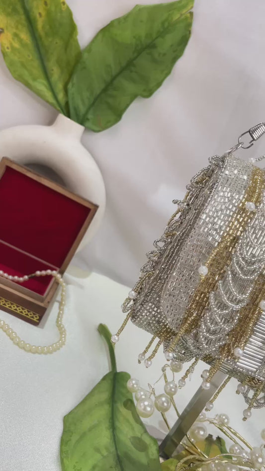 IDALIA nalki silver gold mix flap