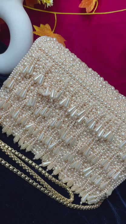 Pearl  flap party clutch